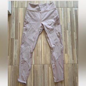 Light pink Lululemon legging